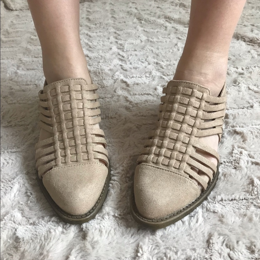 NWOT Matisse Coconuts Woody Boots